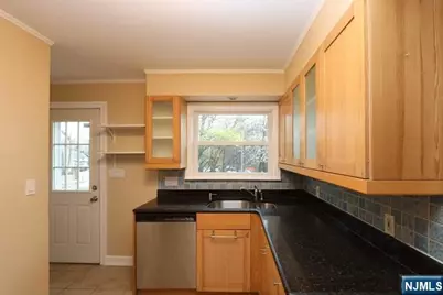 664 Harrington Road, Glen Rock, NJ 07452 - Photo 7