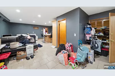 597 5th Street, Newark, NJ 07107 - Photo 33