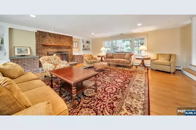 296 Birch Parkway, Wyckoff Township, NJ 07481 - Photo 5