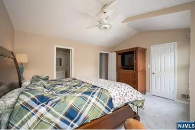 3 Heatherwood Court, Rockaway Township, NJ 07866 - Photo 15