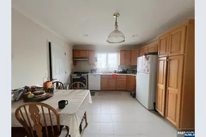 23 Pehle Avenue 1 #1, Saddle Brook Township, NJ 07663 - Photo 3