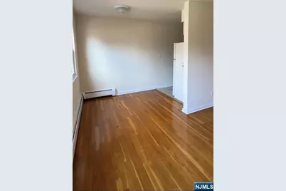 250 Rochelle Avenue A-5 #a-5, Rochelle Park Township, NJ 07662 - Photo 3