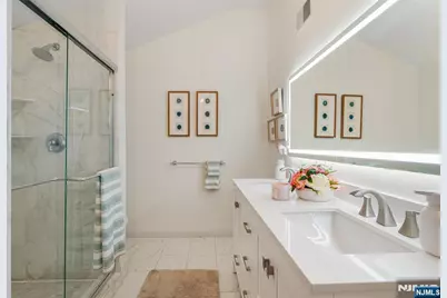 8 Dean Court, Rutherford, NJ 07070 - Photo 21