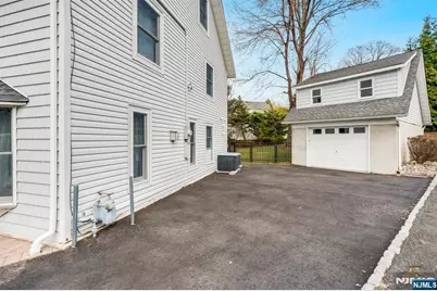 8 Dean Court, Rutherford, NJ 07070 - Photo 29