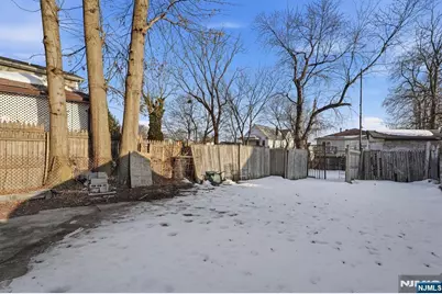 10 Maple Street, Garfield, NJ 07026 - Photo 9