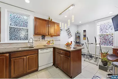 10 Maple Street, Garfield, NJ 07026 - Photo 13