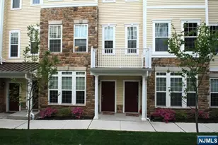 22 Clover Ln, Garfield, NJ 07026 - Photo 13