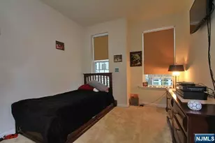 22 Clover Ln, Garfield, NJ 07026 - Photo 11