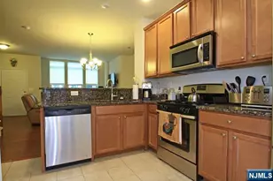 22 Clover Ln, Garfield, NJ 07026 - Photo 3