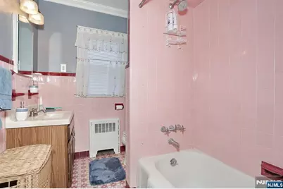 33 4th Street, Park Ridge, NJ 07656 - Photo 19