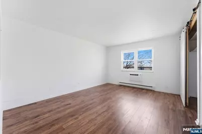 100 Pierson Miller Drive, Pompton Lakes, NJ 07442 - Photo 17