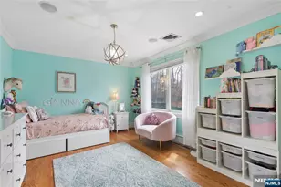 50 Hemlock Dr, Paramus, NJ 07652 - Photo 23