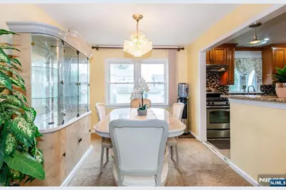 278 Marvin Avenue, Hackensack, NJ 07601 - Photo 15