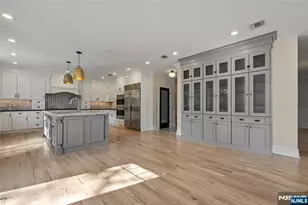 41 Sunset Rd, Demarest, NJ 07627 - Photo 11