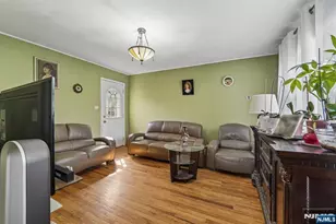 31-18 Norwood Dr, Fair Lawn, NJ 07410 - Photo 7