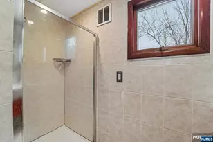 31-18 Norwood Dr, Fair Lawn, NJ 07410 - Photo 27