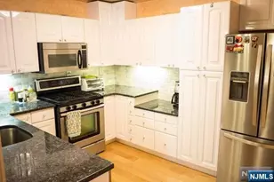 8 Markham Cir, Englewood, NJ 07631 - Photo 5