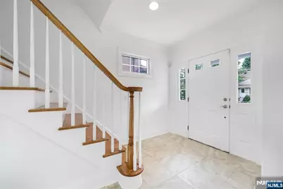 519 Summit Avenue, Fort Lee, NJ 07024 - Photo 5