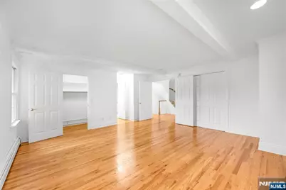 519 Summit Avenue, Fort Lee, NJ 07024 - Photo 21