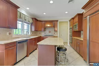 520 Homans Avenue, Closter, NJ 07624 - Photo 9