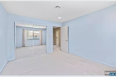 8 Wadsworth Court, Teaneck Township, NJ 07666 - Photo 27