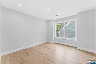 132 N 17th, East Orange, NJ 07017 - Photo 13