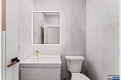 132 N 17th, East Orange, NJ 07017 - Photo 9