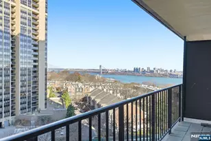 300 Winston 807, Cliffside Park, NJ 07010 - Photo 11