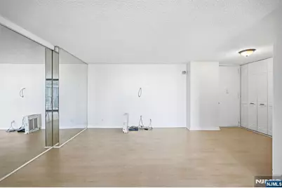 300 Winston 807 #807, Cliffside Park, NJ 07010 - Photo 3