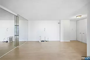 300 Winston 807, Cliffside Park, NJ 07010 - Photo 3