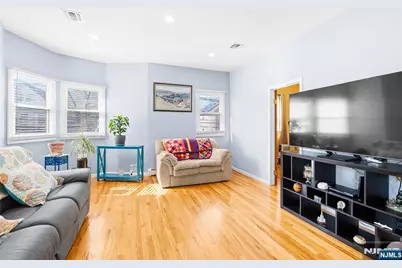 131 Johnston Avenue, Kearny, NJ 07032 - Photo 5