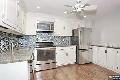 521 Piermont Avenue 306A #306A, River Vale Township, NJ 07675 - Photo 9