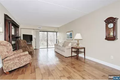 521 Piermont Avenue 306A #306A, River Vale Township, NJ 07675 - Photo 13