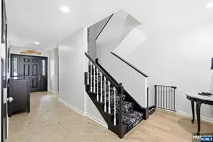 175 Winchester Ct, Washington Township, NJ 07676 - Photo 5