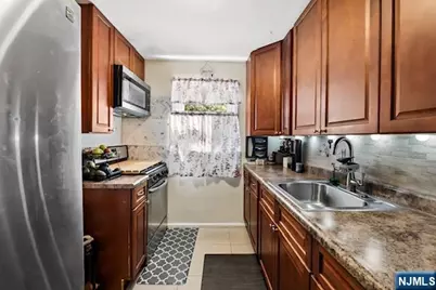 35 7th Avenue, Passaic, NJ 07055 - Photo 3