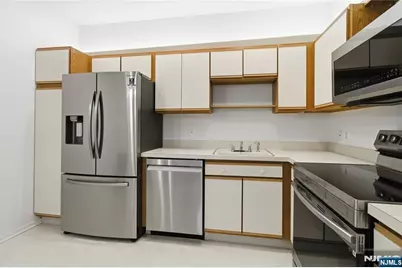 5301 Richmond Road, West Milford, NJ 07480 - Photo 7