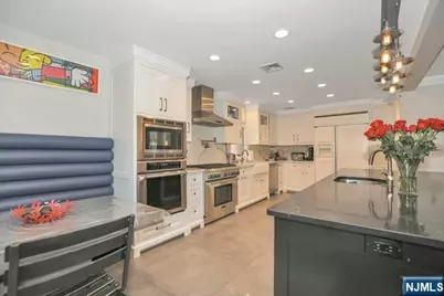 357 Tom Hunter Road, Fort Lee, NJ 07024 - Photo 7