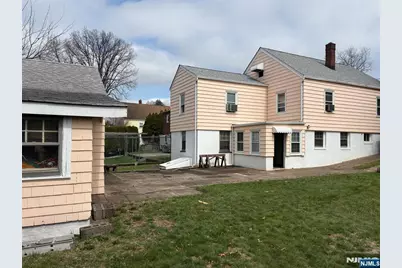 429 Macarthur Avenue, Garfield, NJ 07026 - Photo 9