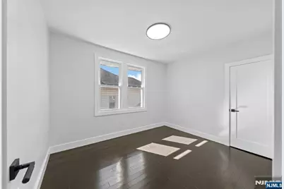 561 Grand Avenue, Leonia, NJ 07605 - Photo 15