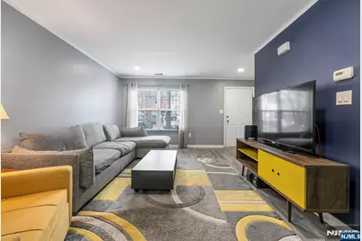 2014 Beatrice Court 2014 #2014, Mahwah, NJ 07430 - Photo 9