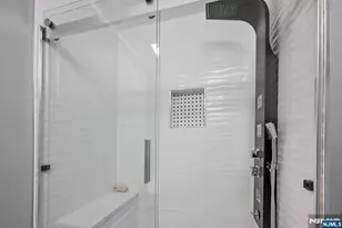 2014 Beatrice Ct 2014, Mahwah, NJ 07430 - Photo 21