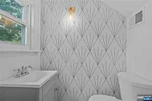 367 Highland Ave, Orange, NJ 07050 - Photo 11