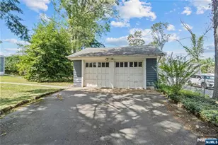 367 Highland Ave, Orange, NJ 07050 - Photo 23