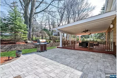 445 Pine Hill Road, Leonia, NJ 07605 - Photo 21