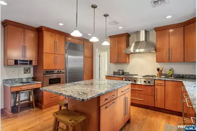 445 Pine Hill Road, Leonia, NJ 07605 - Photo 9