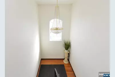 100 Eastern Way, Rutherford, NJ 07070 - Photo 19