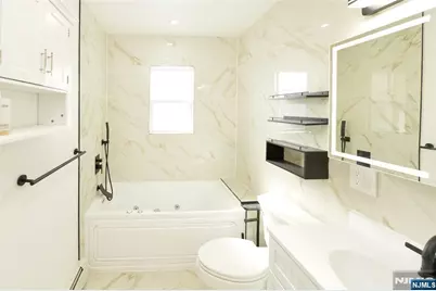 100 Eastern Way, Rutherford, NJ 07070 - Photo 15