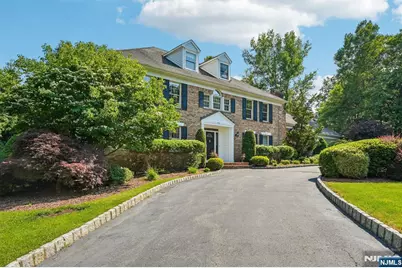 416 Devonshire Drive, Franklin Lakes, NJ 07417 - Photo 3
