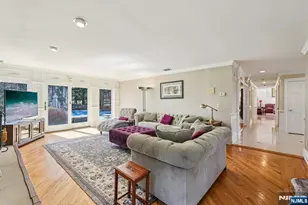 416 Devonshire Dr, Franklin Lakes, NJ 07417 - Photo 9