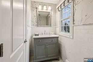 46 Van Blarcom Ln, Wyckoff Township, NJ 07481 - Photo 13